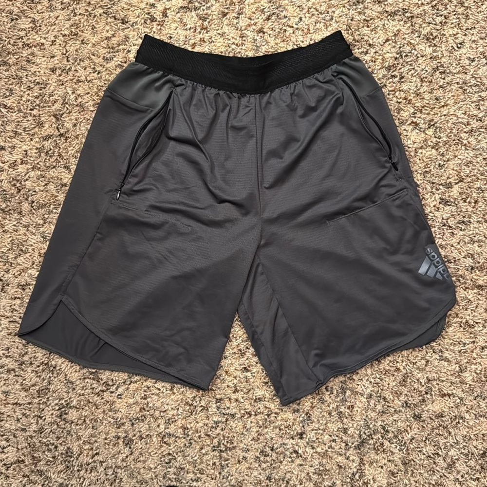 adidas - HEAT.RDY HIIT Shorts - small